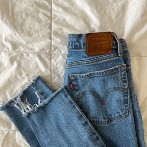 Levi’s Wedgie Jeans | 23